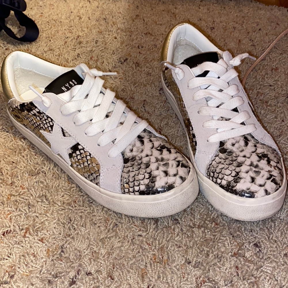 super cute steve madden snake skin golden goose dupes